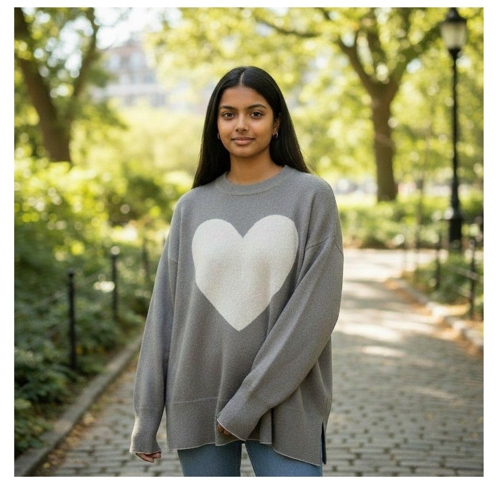 Womens Oversized Heart Graphic Knit Sweater Gray Crew Neck Size L